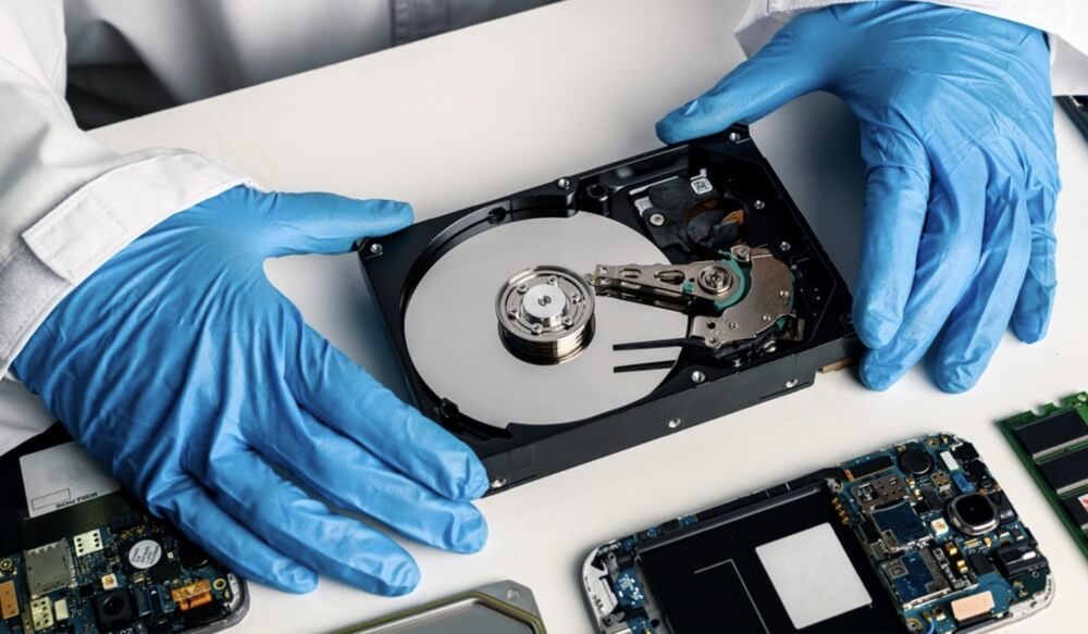 folder shows as empty