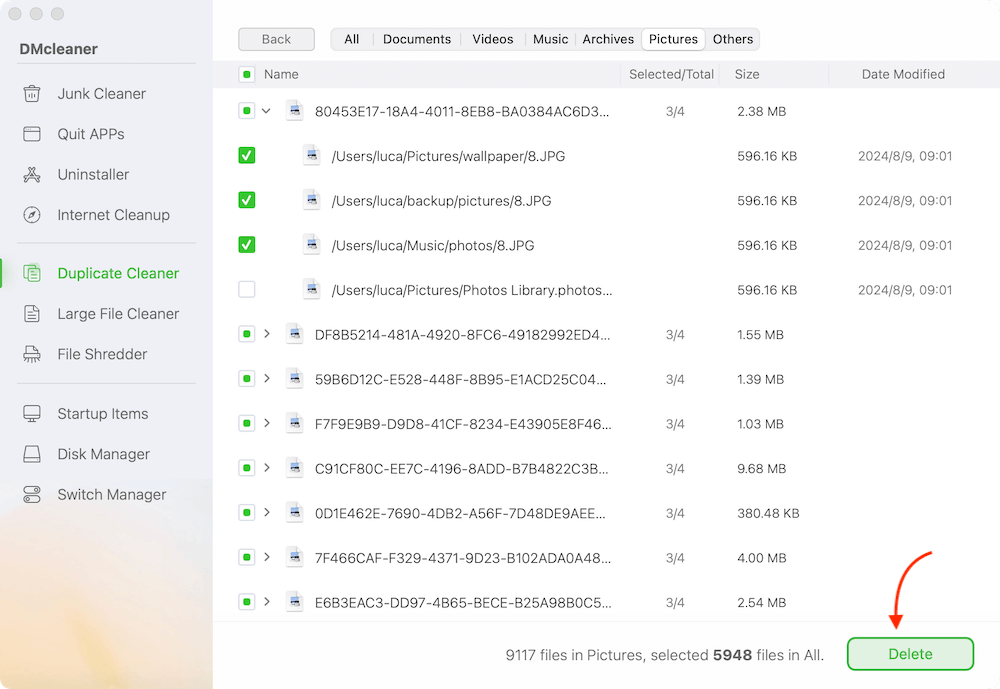 Delete the duplicate photos